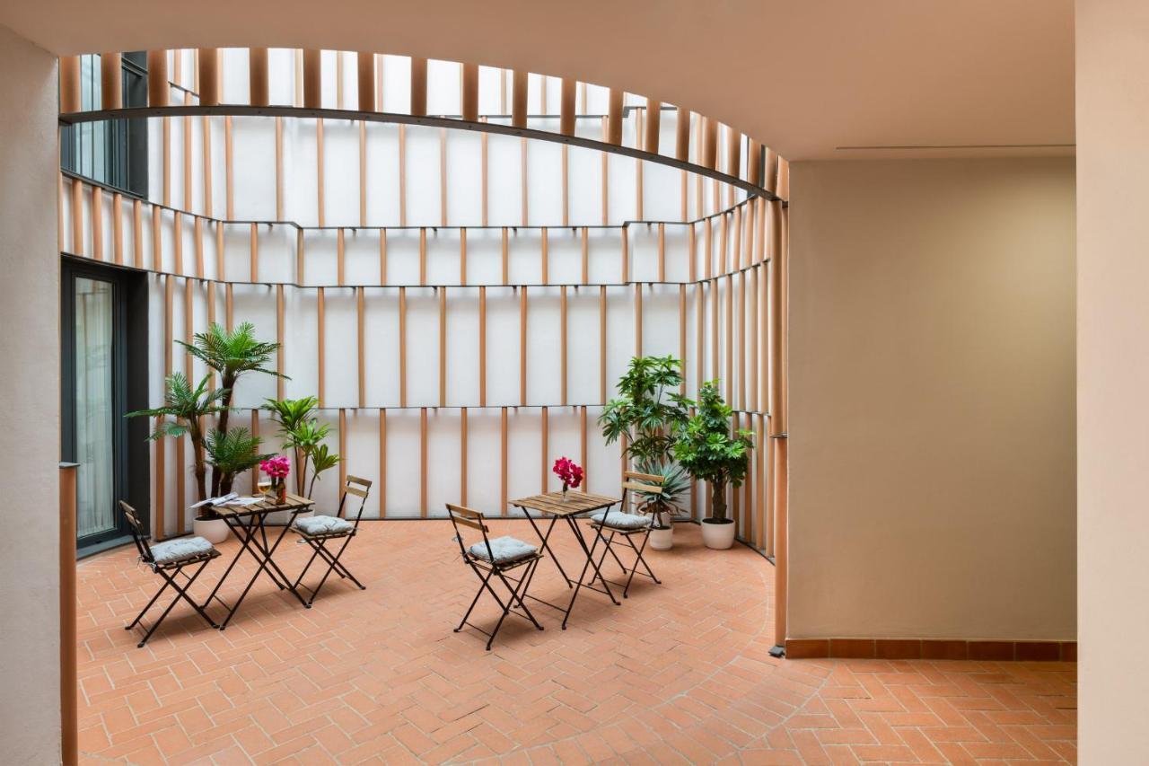 Avanti Clavel, La Terraza Te Conquistara Sevilla Exterior foto